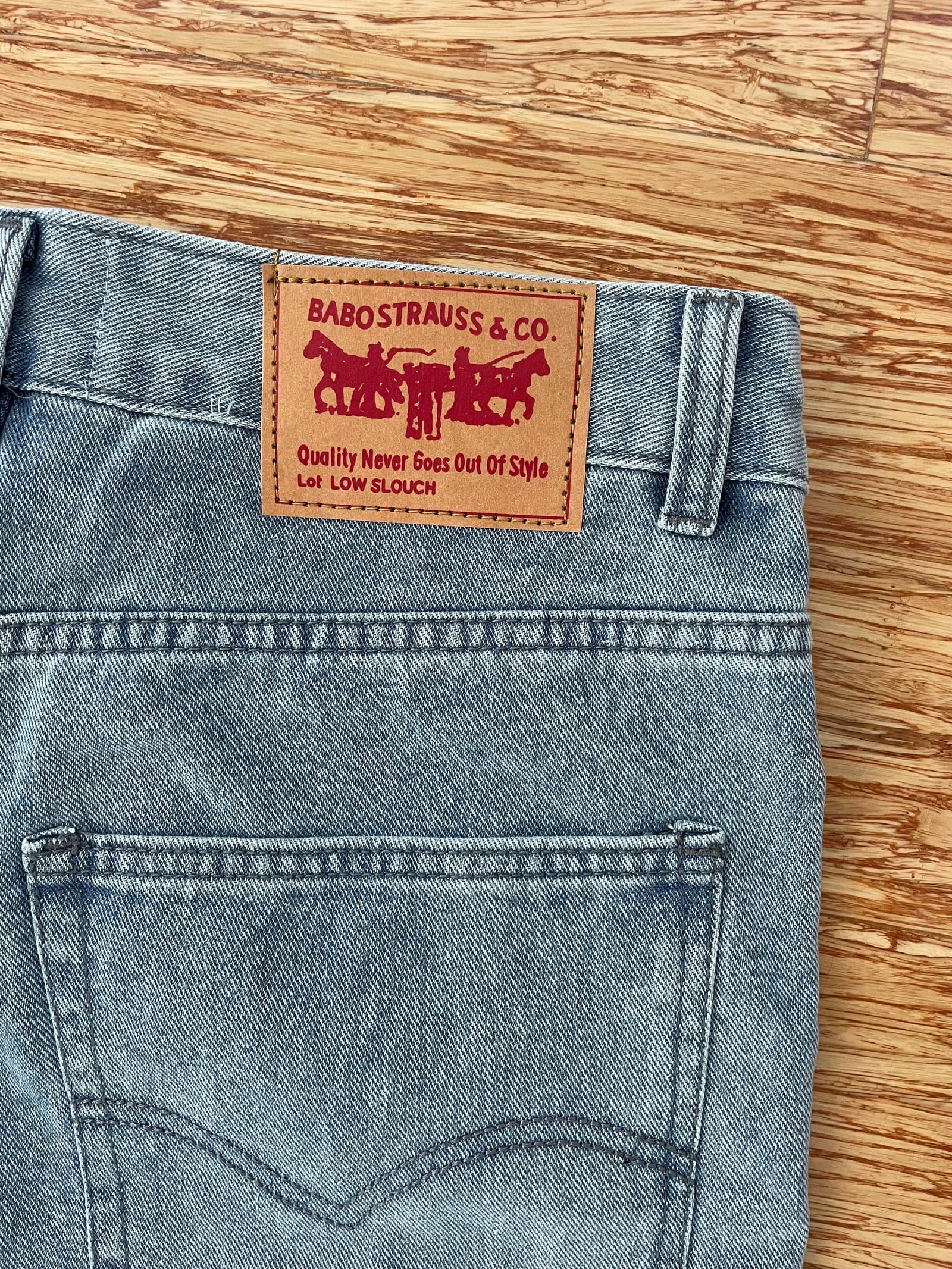 Arrival photo 11 — 6.3 kg MyCNBox chill haul — knits, denim, New Balance & quiet accessories